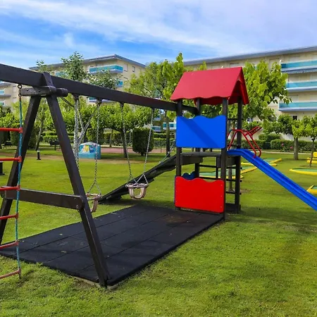 Residencial Juncos 4 Planet Costa Dorada לה פינדה